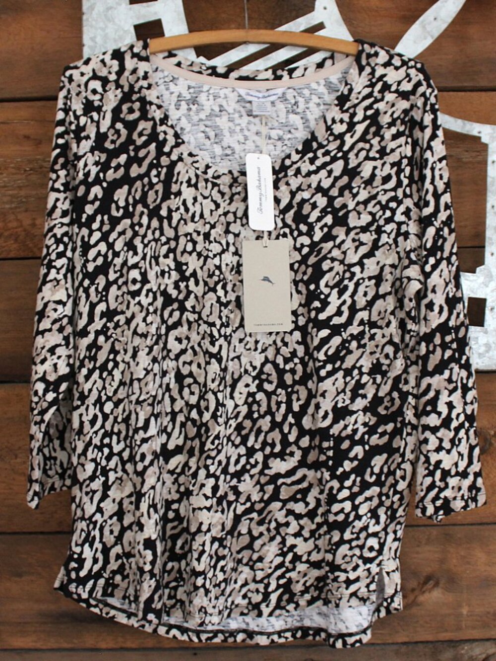 NWT Tommy Bahama Ashby Isles Spotted Seas Animal Print Top - Women's Size L